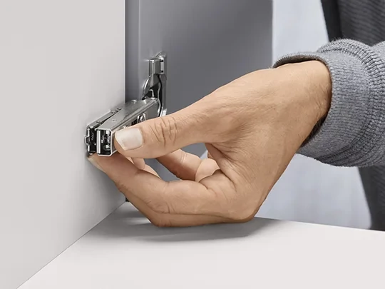 A Blum CLIP pántok egyszerű rögzítése