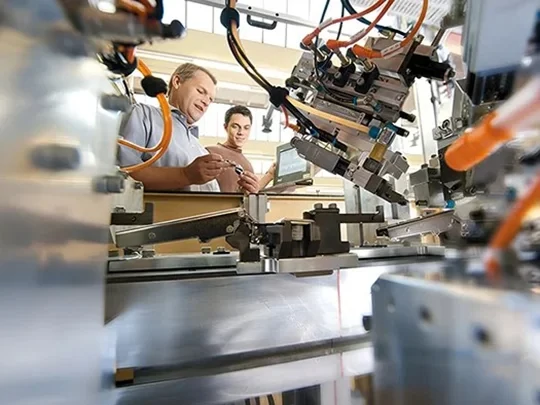 Innovatív gyártástechnológia a Blum gyárban