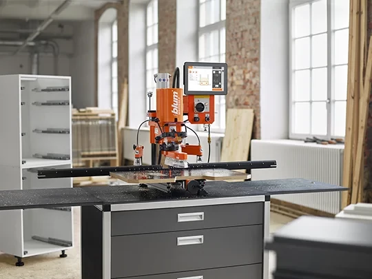 Blum MINIPRESS P megmunkálógép