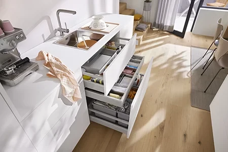 Mosogató alatti Blum fiókok