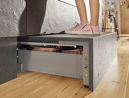 Stabil, erős kialakítás - SPACE STEP