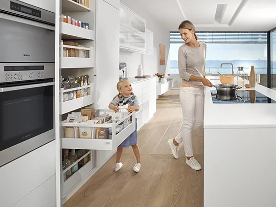 Blum SPACE TOWER: könnyű hozzáférhetőség