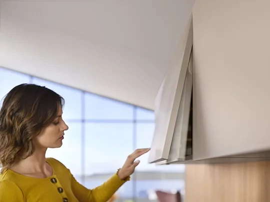 Így működik a TIP-ON mechanikus kilökő