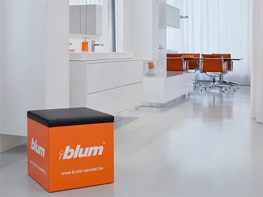 Egy modern Blumos nappali...