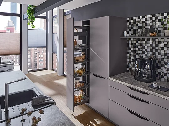 Kesseböhmer Dispensa kamraszekrény modern környezetben