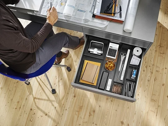 Rendezett irodai fiók