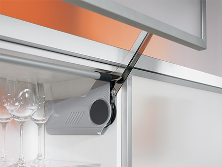 AVENTOS HF - Alukeretes ajtóval