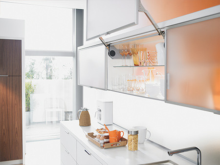 AVENTOS HL felnyíló vasalat - elegáns nyitás